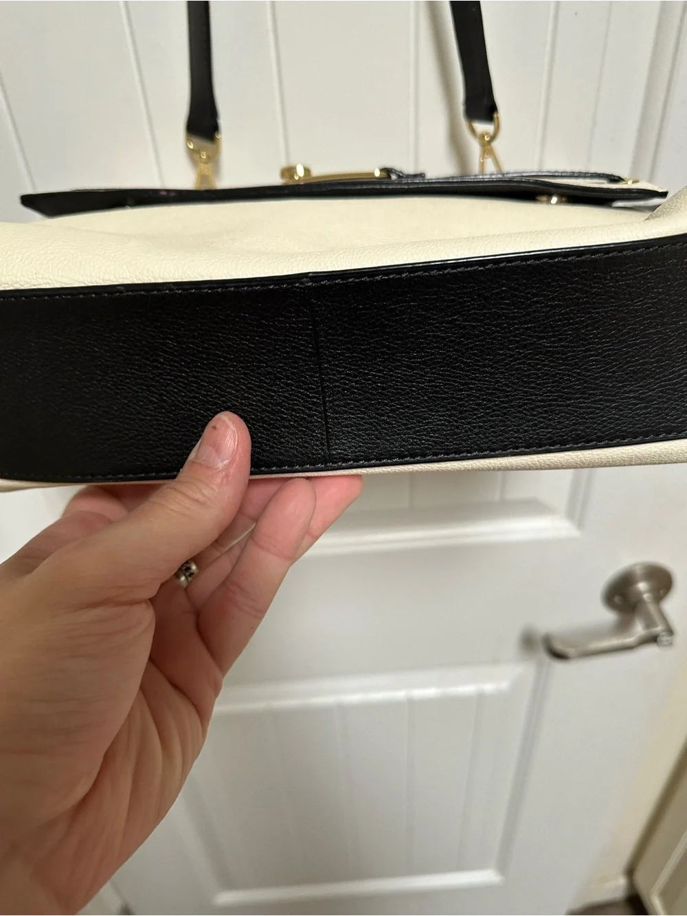 Talbots Cream and Black Leather Crossbody Clutch - Picture 8 of 11